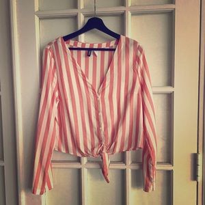 - SOLD - Long sleeve front-tied up blouse.